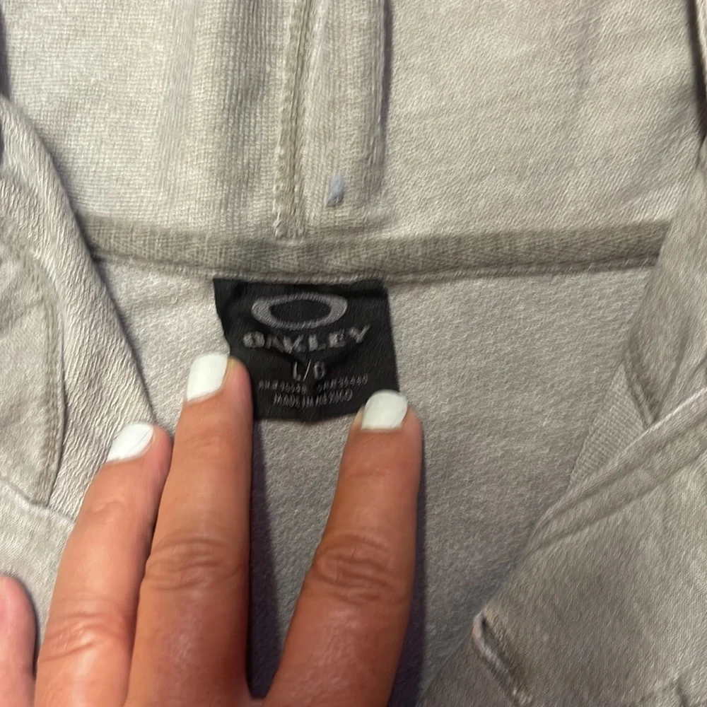 Oakley Large Worn In Cotton Hoodie - Picture 2 of 2